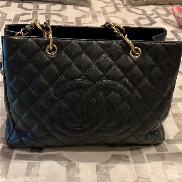 CHANEL GST bag - Picture 1 of 9